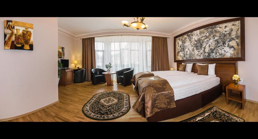 Hotel Bulevard Sighisoara Phòng bức ảnh